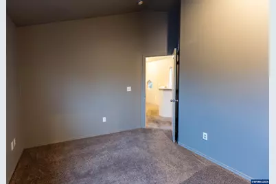 374 NW 25th St, Redmond, OR 97756 - Photo 36