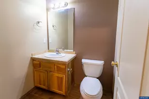 374 NW 25th St, Redmond, OR 97756 - Photo 20