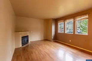 374 NW 25th St, Redmond, OR 97756 - Photo 6