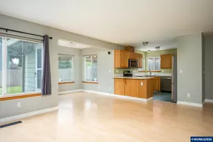 16033 SE Mary Ann Ln, Milwaukie, OR 97267 - Photo 6