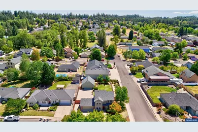 2690 NW 19th St, Albany, OR 97321 - Photo 38