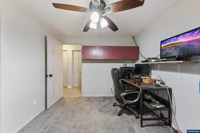 422 E 5th St, Lafayette, OR 97127 - Photo 28