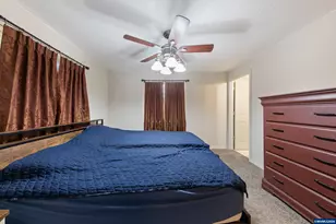 422 E 5th St, Lafayette, OR 97127 - Photo 18
