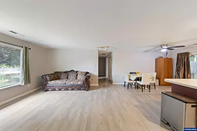 422 E 5th St, Lafayette, OR 97127 - Photo 6