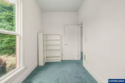 482 S 4th St, Independence, OR 97351 - Photo 22