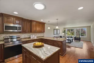950 Edgewood Dr NW, Albany, OR 97321 - Photo 20