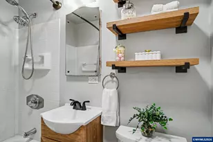 1090 14th Av SW, Albany, OR 97321 - Photo 24