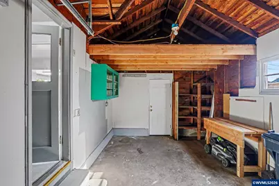 1090 14th Av SW, Albany, OR 97321 - Photo 20