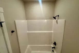 196 Gwinn Street E, Monmouth, OR 97361 - Photo 18