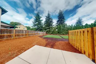 196 Gwinn Street E, Monmouth, OR 97361 - Photo 32