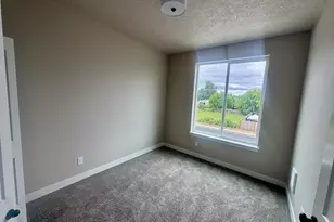 196 Gwinn Street E, Monmouth, OR 97361 - Photo 20