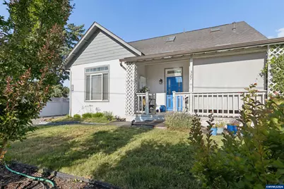 327 S 46th St, Springfield, OR 97278 - Photo 1