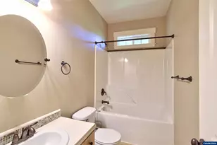 957 SW Fellows St, McMinnville, OR 97128 - Photo 20