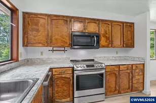 2850 Cascade Dr, Lebanon, OR 97355 - Photo 16