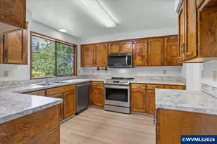 2850 Cascade Dr, Lebanon, OR 97355 - Photo 14