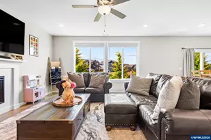 4882 Flight Ave NE, Salem, OR 97305 - Photo 8