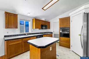 1221 47th Ave, Sweet Home, OR 97386 - Photo 16