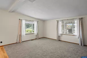 2120 Robins #111 Ln SE, Salem, OR 97306 - Photo 8