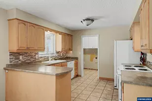3371 Vitae Springs Rd S, Salem, OR 97306 - Photo 10