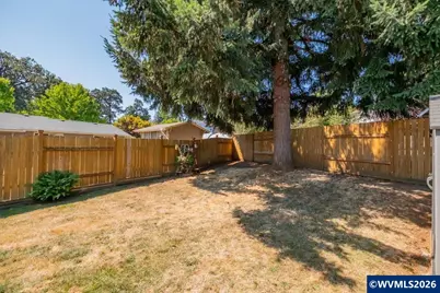 350 W Pine St, Sweet Home, OR 97386 - Photo 32
