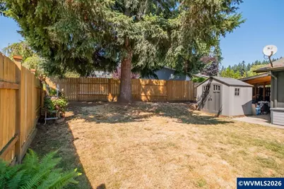 350 W Pine St, Sweet Home, OR 97386 - Photo 30