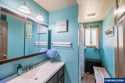 350 W Pine St, Sweet Home, OR 97386 - Photo 14