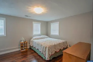 1925 River Rd, Lebanon, OR 97355 - Photo 6