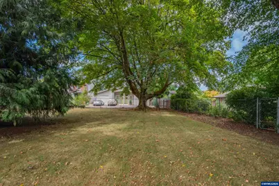 1925 River Rd, Lebanon, OR 97355 - Photo 26