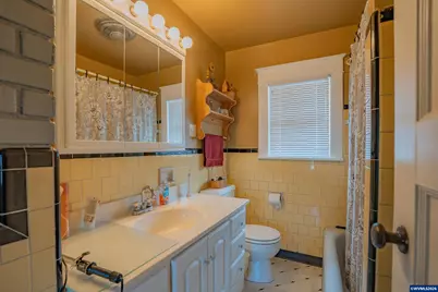 1925 River Rd, Lebanon, OR 97355 - Photo 20