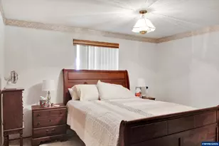 4448 Long St, Sweet Home, OR 97386 - Photo 24