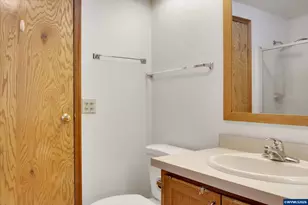 4448 Long St, Sweet Home, OR 97386 - Photo 12