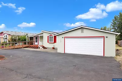 4448 Long St, Sweet Home, OR 97386 - Photo 2