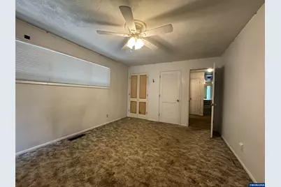 881 Huron Ct SE, Salem, OR 97302 - Photo 24
