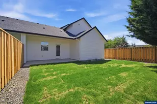 1251 Brown (-1255) St, Woodburn, OR 97071 - Photo 14