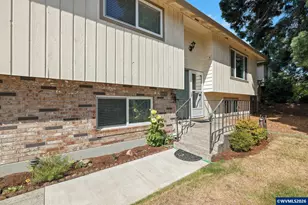 5676 SE Hillwood Cir Circle, Milwaukie, OR 97267 - Photo 4