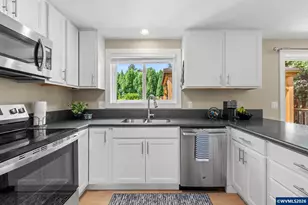 5676 SE Hillwood Cir Circle, Milwaukie, OR 97267 - Photo 10