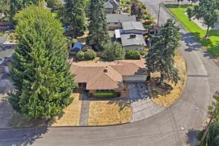 510 E Sherman St, Lebanon, OR 97355 - Photo 2