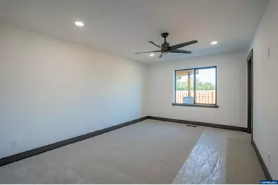 2456 Phillips Wy, Lebanon, OR 97355 - Photo 6