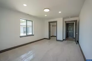 2456 Phillips Wy, Lebanon, OR 97355 - Photo 30