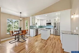 33833 Sunnyview Dr NE, Albany, OR 97322 - Photo 12