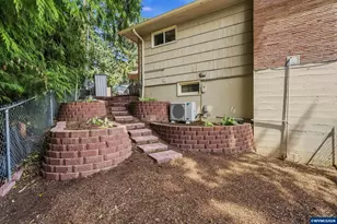 954 Terrace Dr NW, Salem, OR 97304 - Photo 34