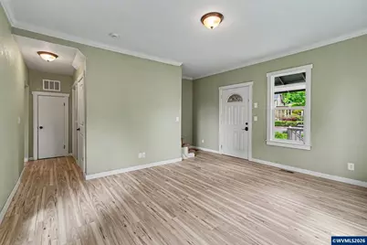 213 Mill St, Silverton, OR 97381 - Photo 14