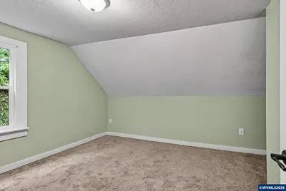 213 Mill St, Silverton, OR 97381 - Photo 28