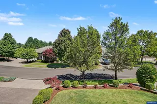 3929 NW Boxwood Dr, Corvallis, OR 97330 - Photo 4