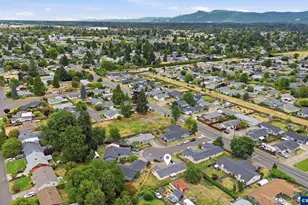 920 Echo Hollow Rd, Eugene, OR 97402 - Photo 48