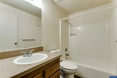 920 Echo Hollow Rd, Eugene, OR 97402 - Photo 18