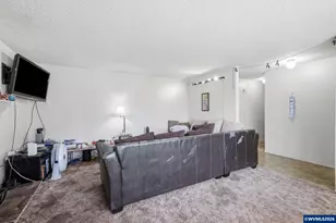 920 Echo Hollow Rd, Eugene, OR 97402 - Photo 8