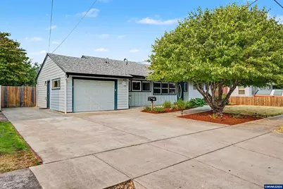 659 E Sherman St, Lebanon, OR 97355 - Photo 4