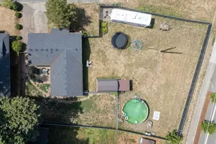 402 SW Ivy Rd, Estacada, OR 97023 - Photo 36