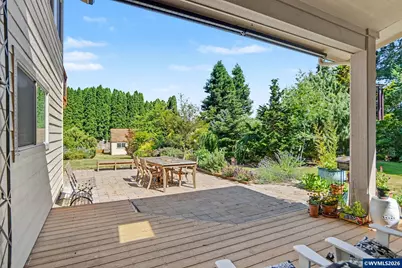 810 NW Lyman Dr, Corvallis, OR 97330 - Photo 30